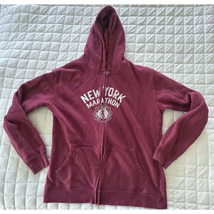 NEW YORK CITY MARATHON Hoodie Womens Large Burgundy Full Zip Graphic Athleisure